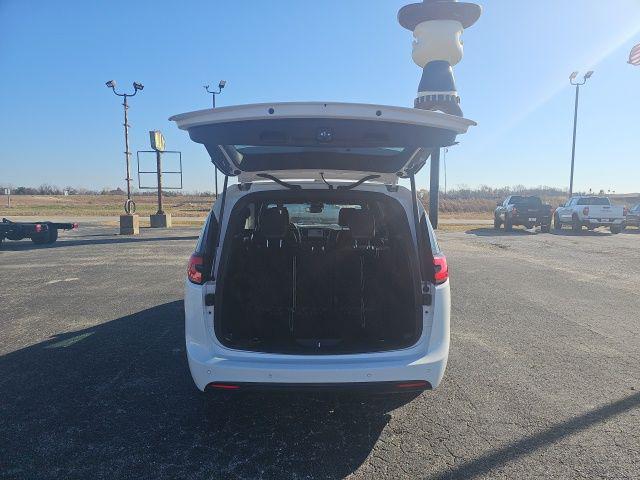 used 2025 Chrysler Pacifica car, priced at $36,175