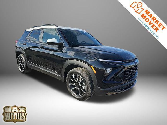 new 2025 Chevrolet TrailBlazer car, priced at $33,220