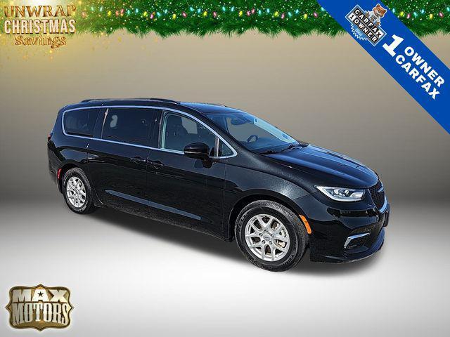 used 2022 Chrysler Pacifica car, priced at $21,997