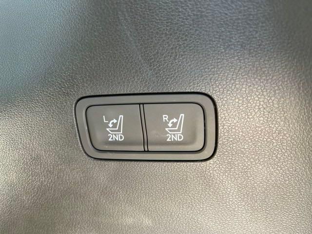 used 2025 Hyundai Santa Fe car, priced at $44,142