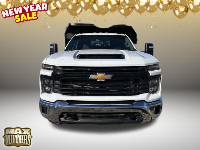 new 2024 Chevrolet Silverado 3500 car, priced at $78,000