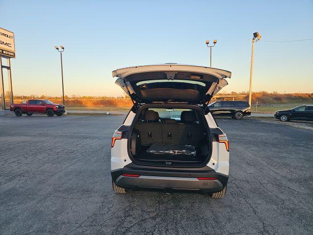 new 2026 Chevrolet Equinox car, priced at $34,260