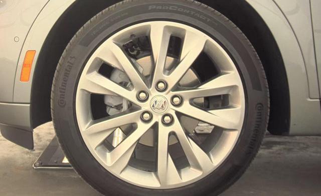 used 2023 Buick Envision car, priced at $34,026