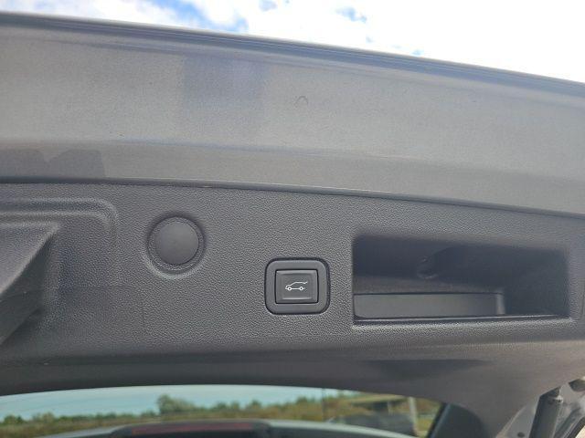 used 2024 Chevrolet Equinox car, priced at $22,979