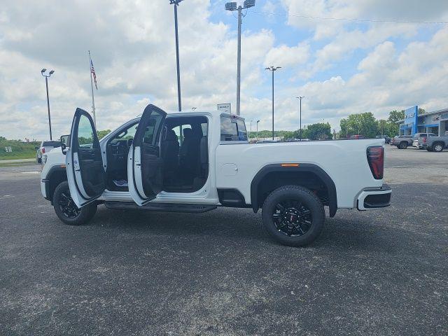 new 2025 GMC Sierra 2500 car, priced at $86,055