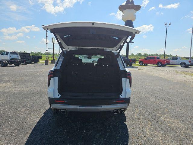 new 2025 Chevrolet Traverse car, priced at $42,560