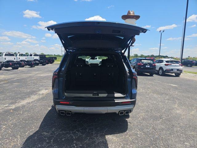 new 2025 Chevrolet Traverse car, priced at $42,560