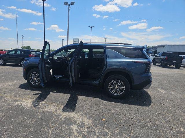 new 2025 Chevrolet Traverse car, priced at $42,560