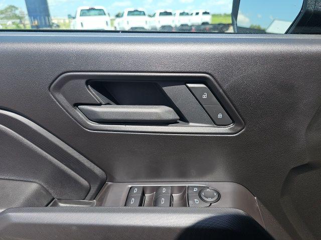 new 2025 Chevrolet Colorado car, priced at $39,185