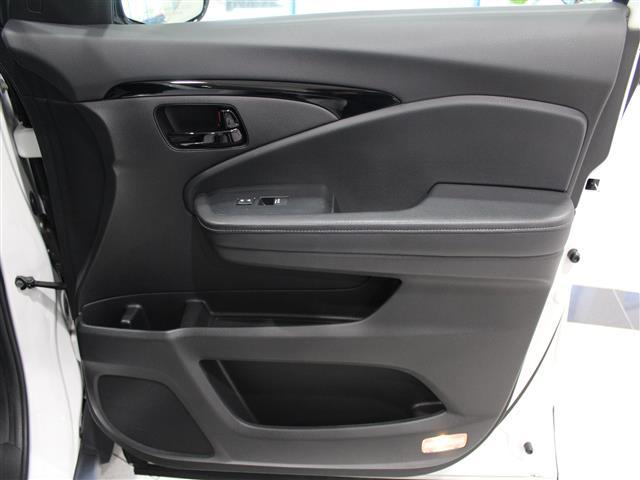 used 2022 Honda Passport car, priced at $26,250