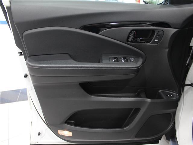 used 2022 Honda Passport car, priced at $26,250