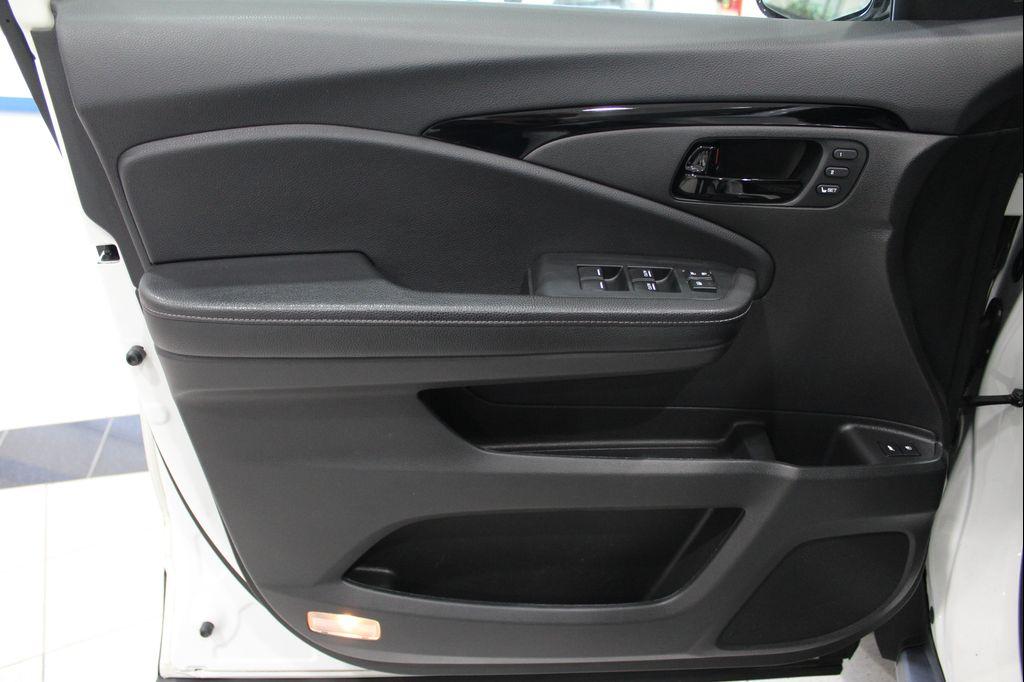 used 2022 Honda Passport car, priced at $25,500