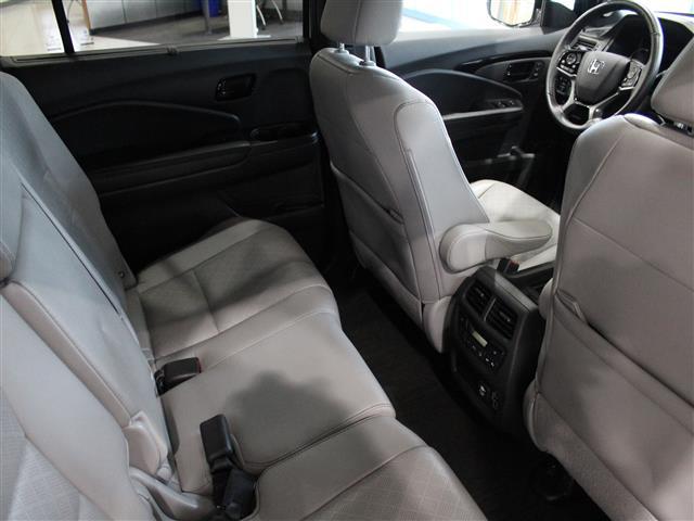 used 2022 Honda Passport car, priced at $26,250