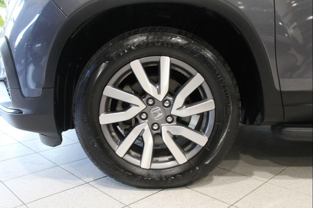 used 2021 Honda Pilot car, priced at $28,990