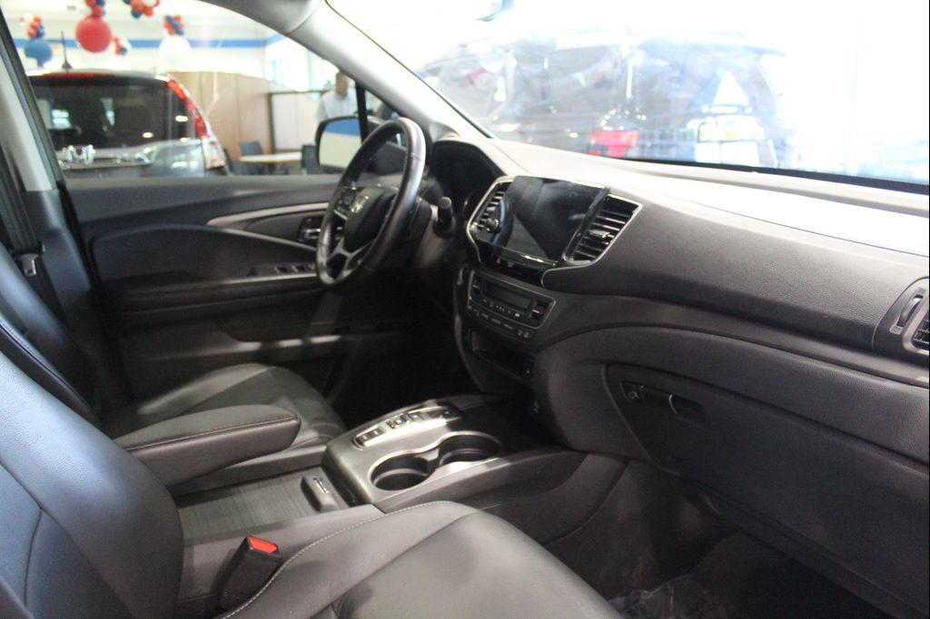 used 2021 Honda Pilot car, priced at $28,990