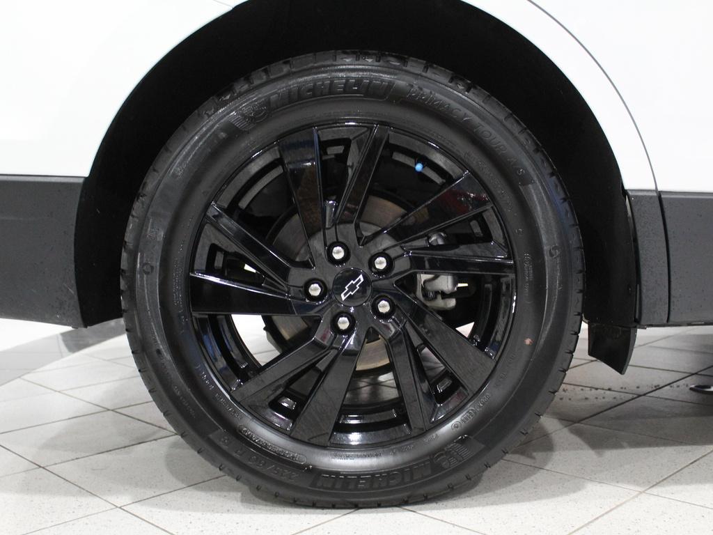 used 2023 Chevrolet Equinox car, priced at $20,490