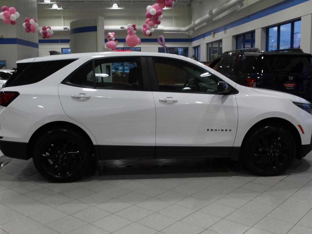 used 2023 Chevrolet Equinox car, priced at $20,490