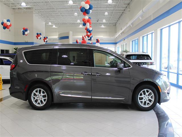 used 2020 Chrysler Pacifica car, priced at $18,250