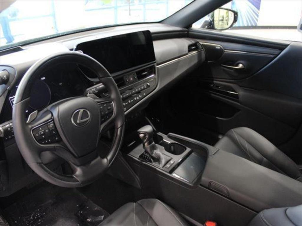 used 2024 Lexus ES 300h car, priced at $37,750
