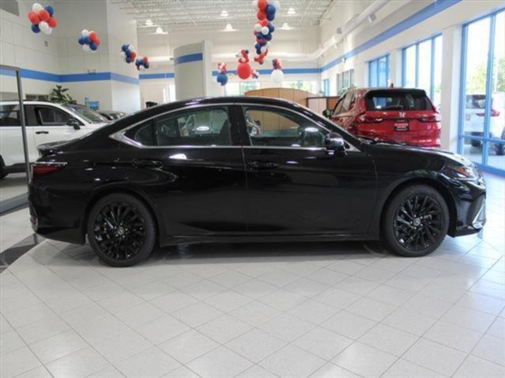 used 2024 Lexus ES 300h car, priced at $37,750