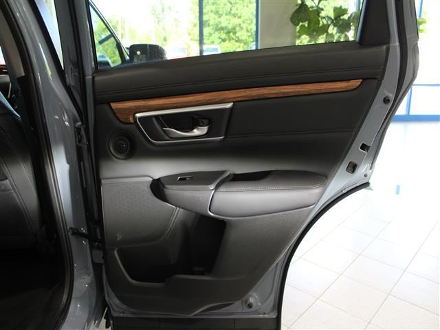 used 2022 Honda CR-V Hybrid car, priced at $32,990