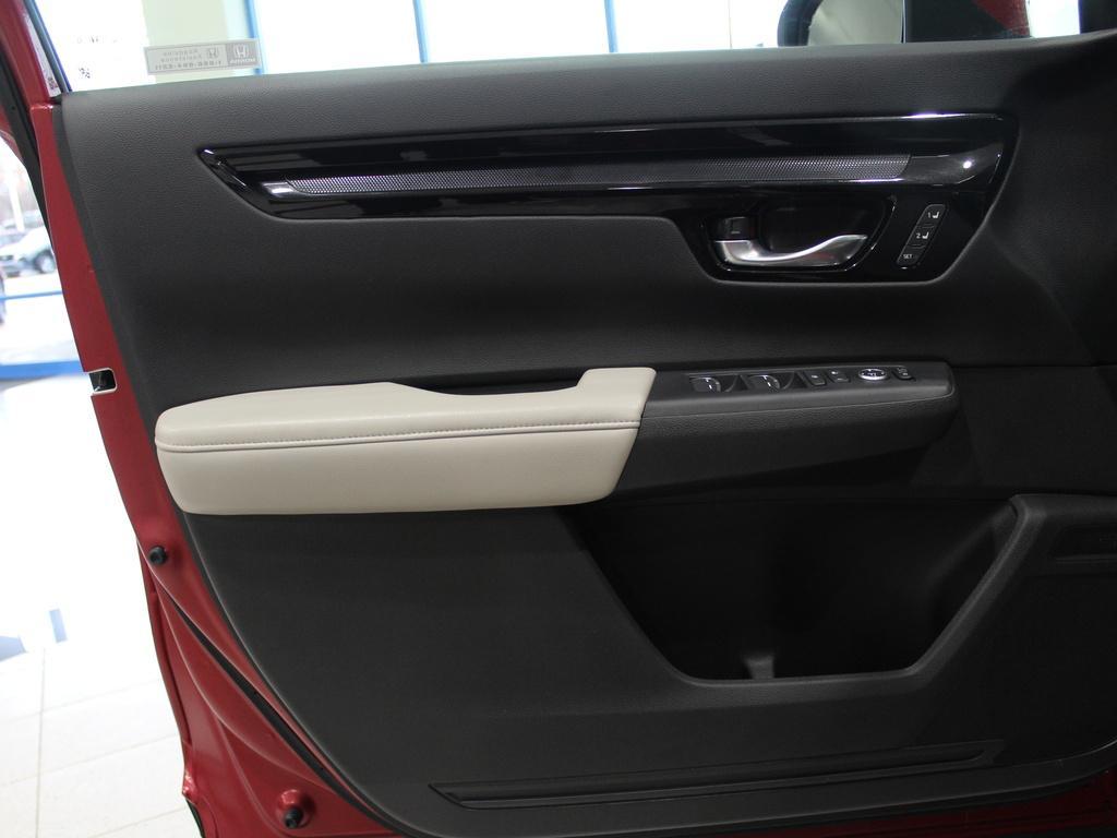 used 2024 Honda CR-V car, priced at $33,000