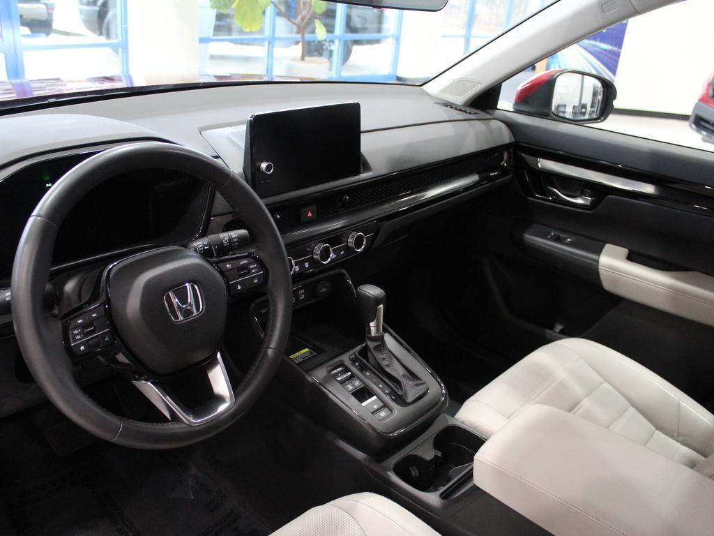 used 2024 Honda CR-V car, priced at $33,000