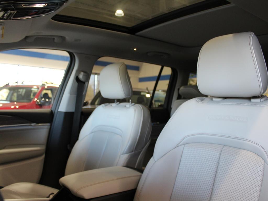 used 2021 Jeep Grand Cherokee L car, priced at $34,000