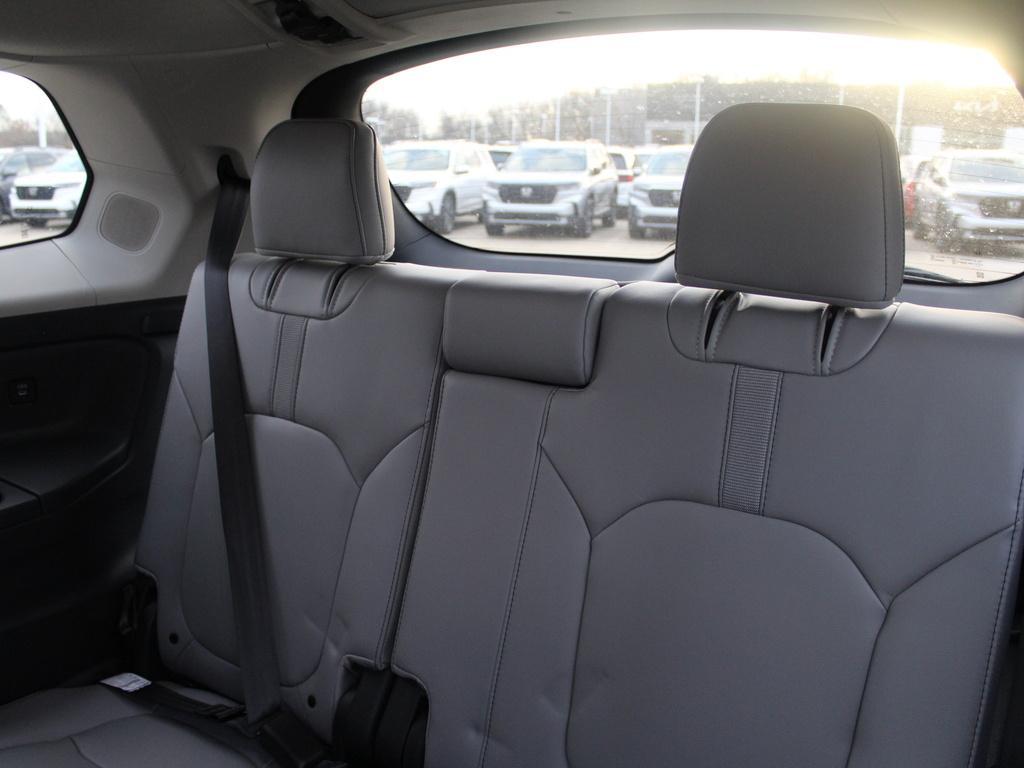 new 2025 Honda Pilot car, priced at $47,849