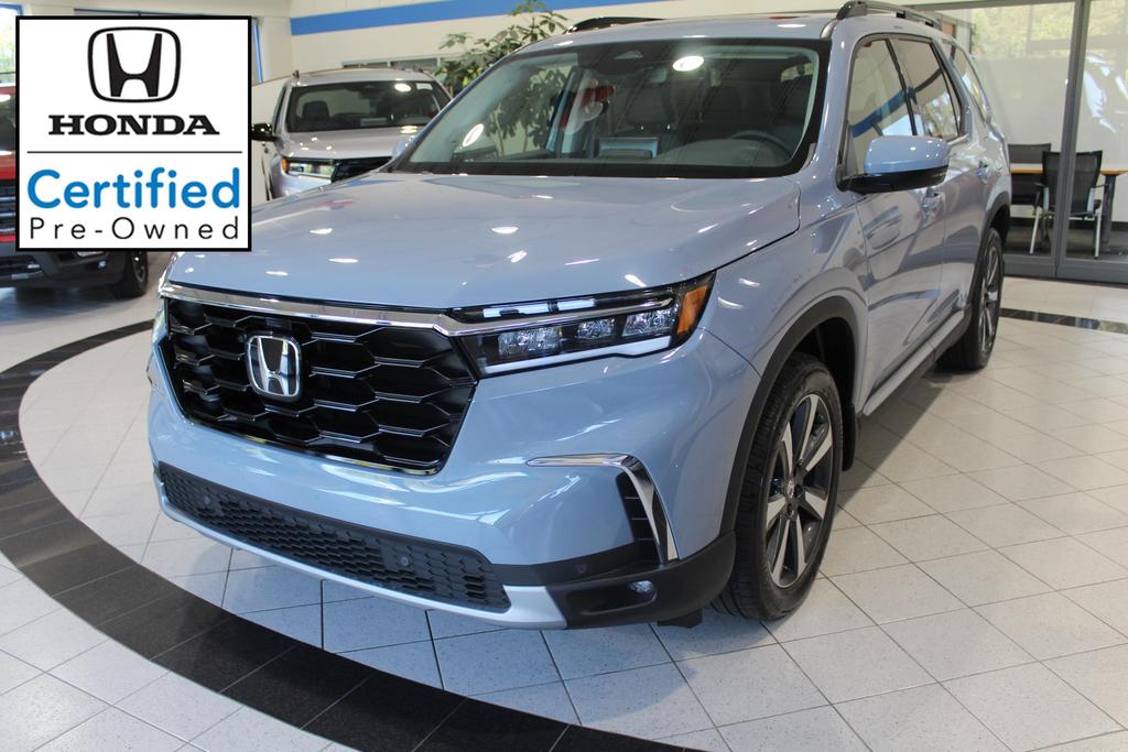 used 2025 Honda Pilot car, priced at $47,490