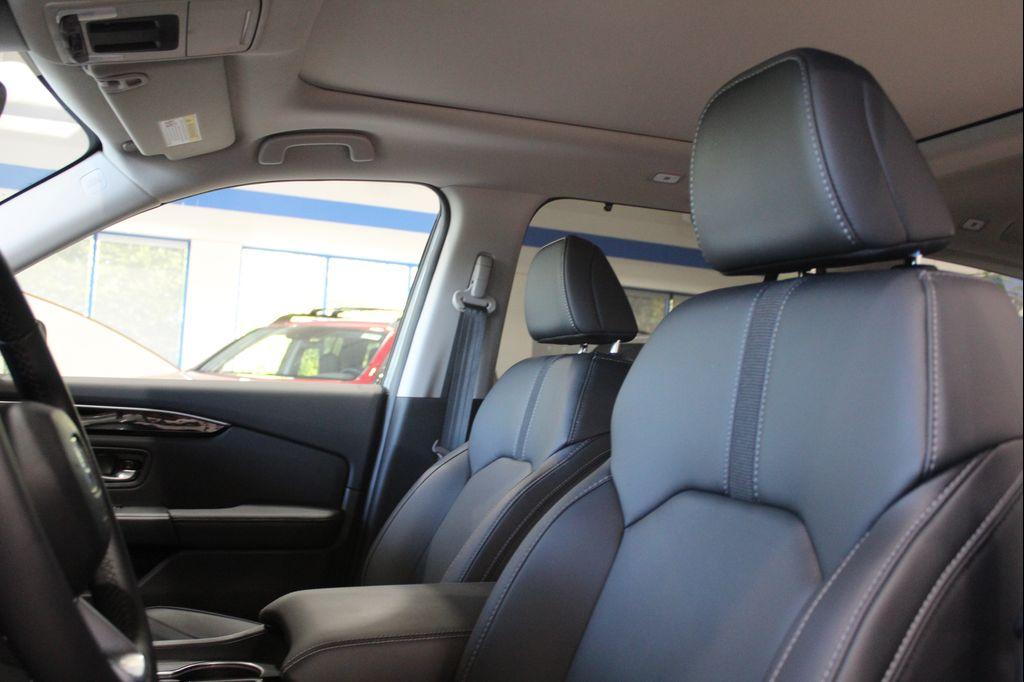 used 2025 Honda Pilot car, priced at $47,490