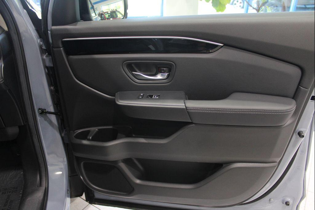 used 2025 Honda Pilot car, priced at $47,490