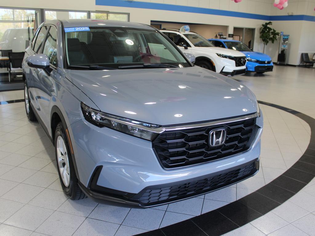 used 2025 Honda CR-V car, priced at $27,750