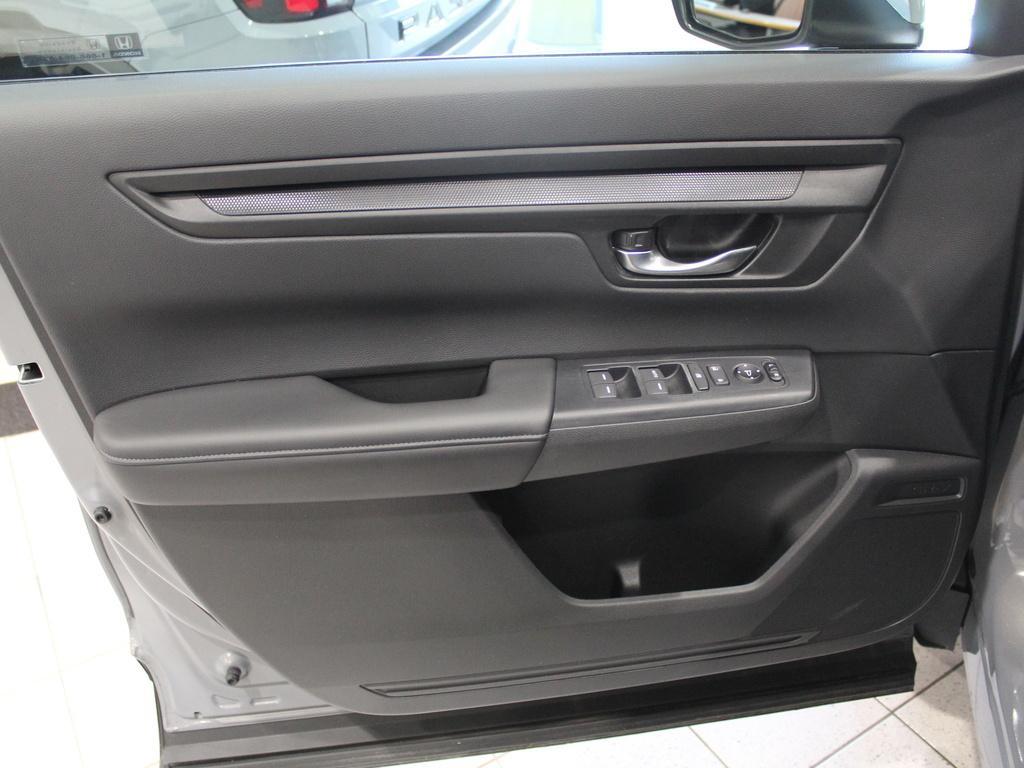 used 2025 Honda CR-V car, priced at $27,750