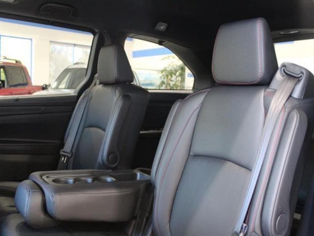 used 2023 Honda Odyssey car, priced at $33,990