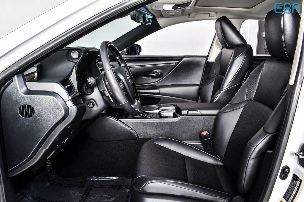 used 2019 Lexus ES 300h car, priced at $33,880