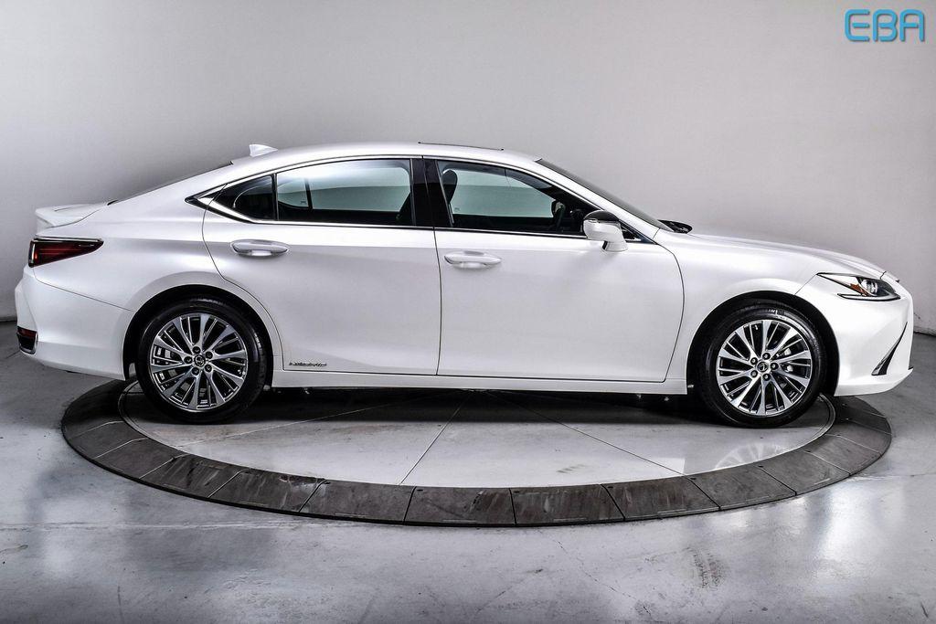 used 2019 Lexus ES 300h car, priced at $33,880