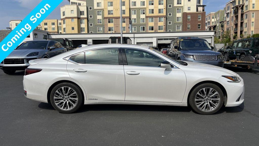 used 2019 Lexus ES 300h car, priced at $35,580