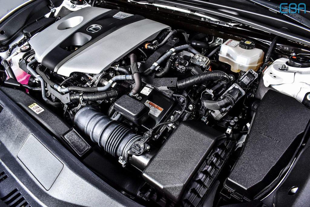 used 2019 Lexus ES 300h car, priced at $33,880