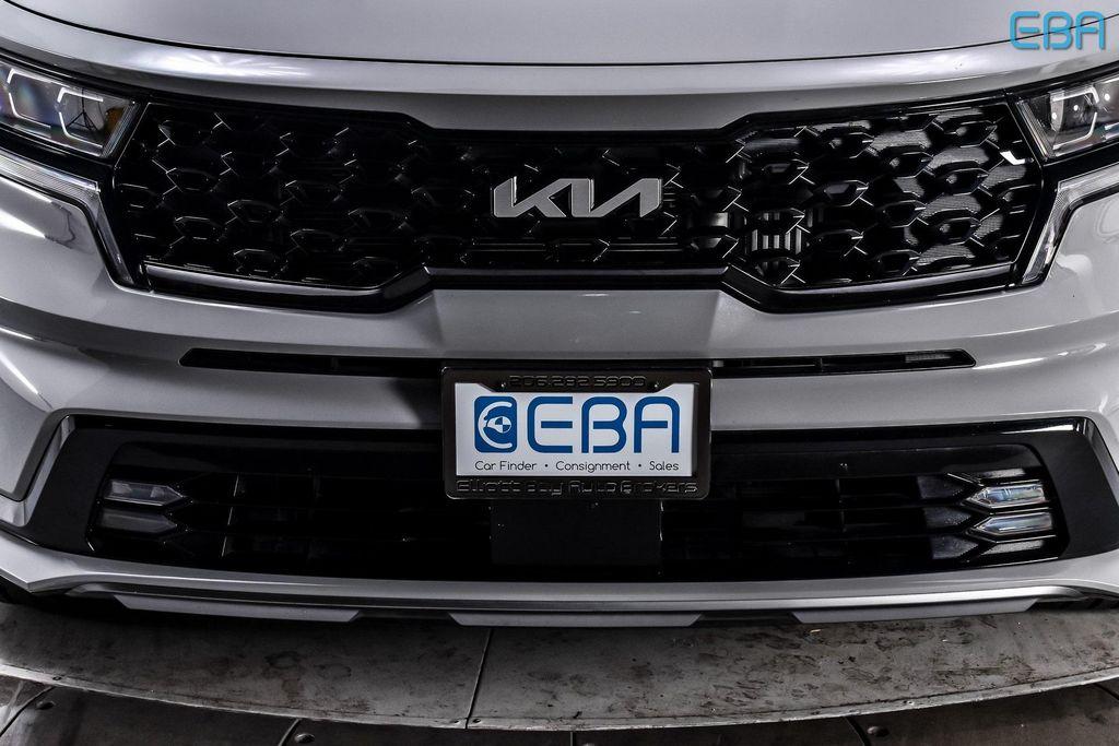 used 2023 Kia Sorento car, priced at $31,880