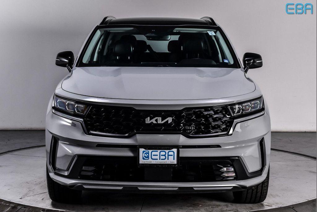 used 2023 Kia Sorento car, priced at $31,880