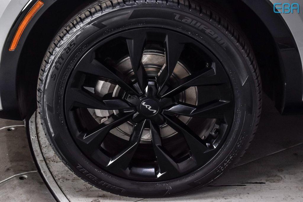 used 2023 Kia Sorento car, priced at $31,880