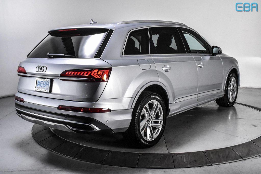 used 2022 Audi Q7 car, priced at $43,880