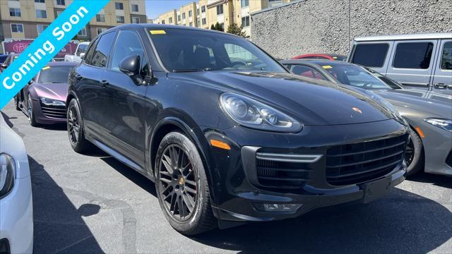 used 2018 Porsche Cayenne car, priced at $45,880