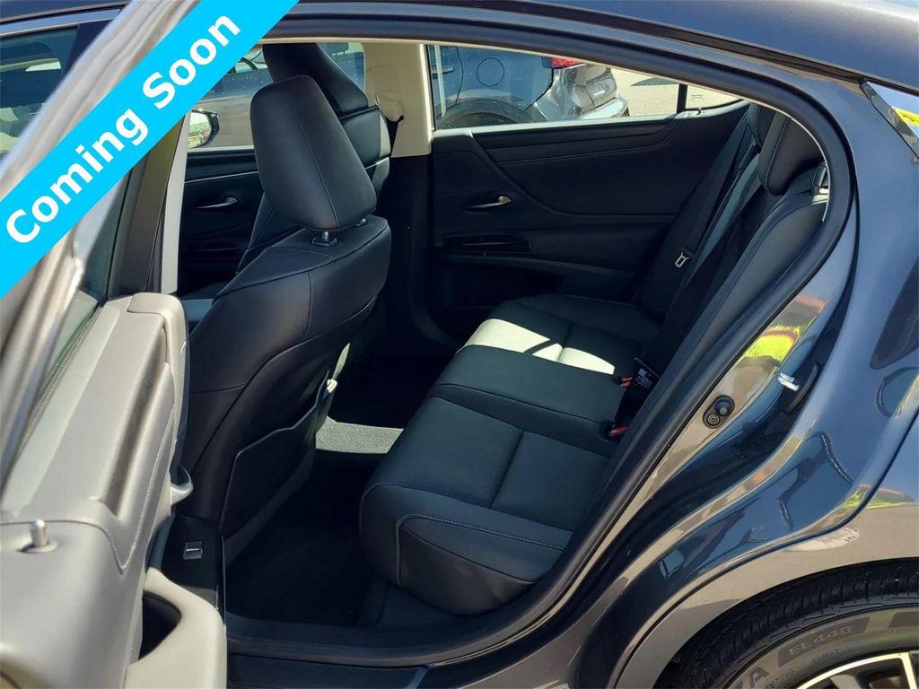 used 2022 Lexus ES 350 car, priced at $33,880