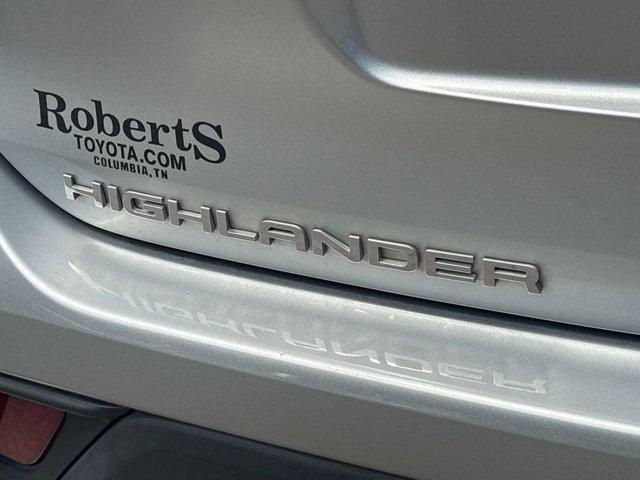 used 2021 Toyota Highlander car, priced at $32,475