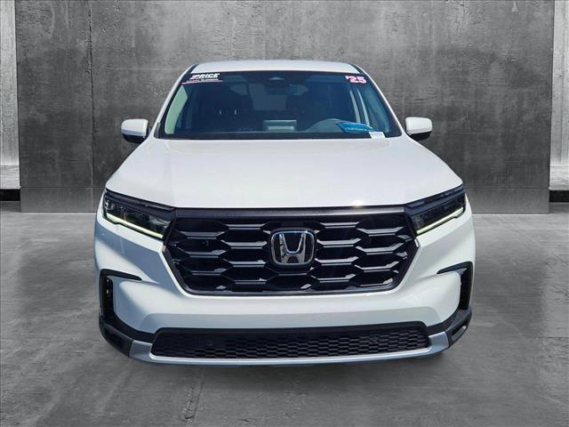 used 2025 Honda Pilot car, priced at $42,995