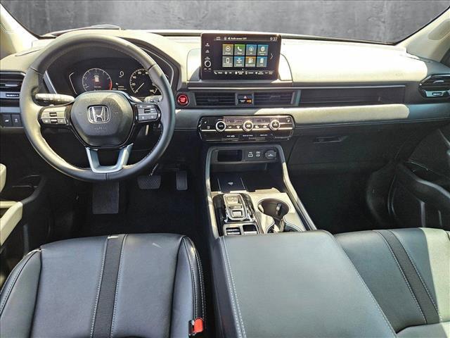 used 2025 Honda Pilot car, priced at $42,995