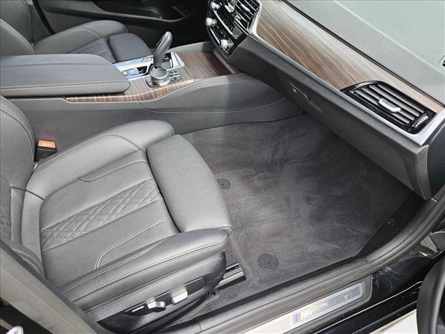 used 2023 BMW 540 car, priced at $43,998