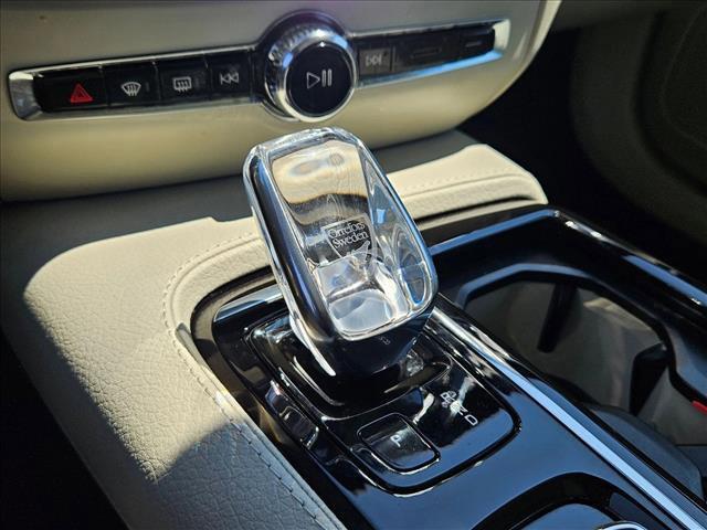 used 2022 Volvo S60 Recharge Plug-In Hybrid car, priced at $28,991